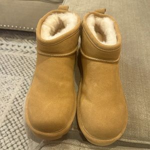 Bear Paw Women’s Shorty Water Resistant Winter Boot